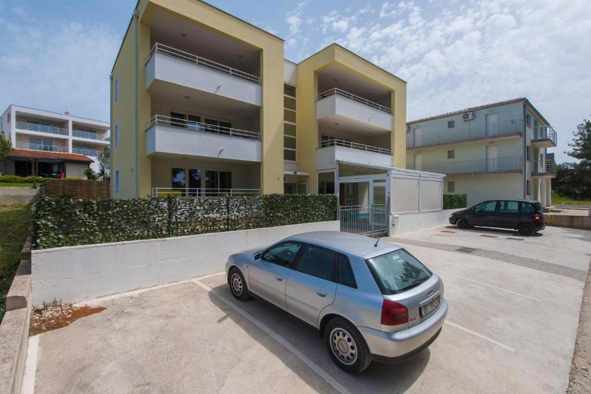 Apartments Villa Ema Задар Экстерьер фото